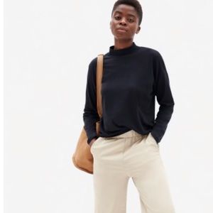 everlane square mockneck tee
